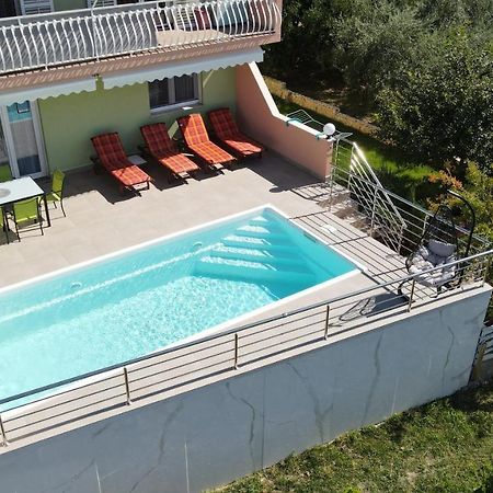 Apartment M&M With Private Pool Kucine Экстерьер фото