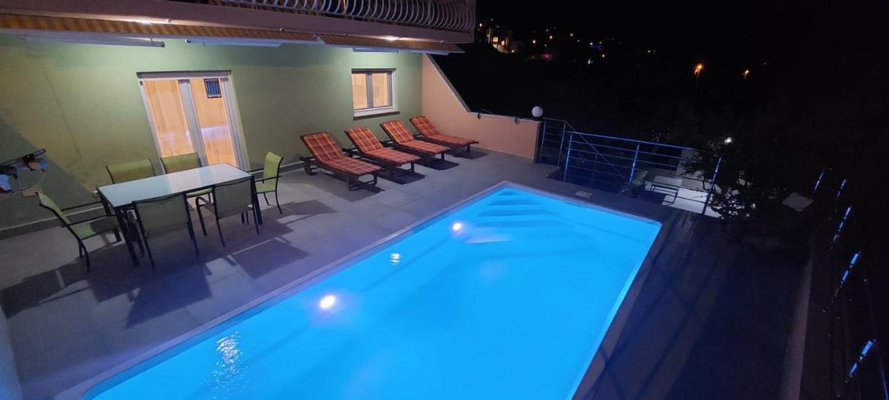 Apartment M&M With Private Pool Kucine Экстерьер фото