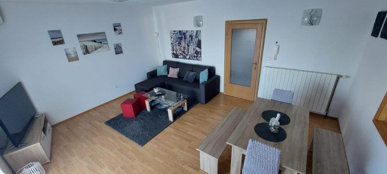 Apartment M&M With Private Pool Kucine Экстерьер фото