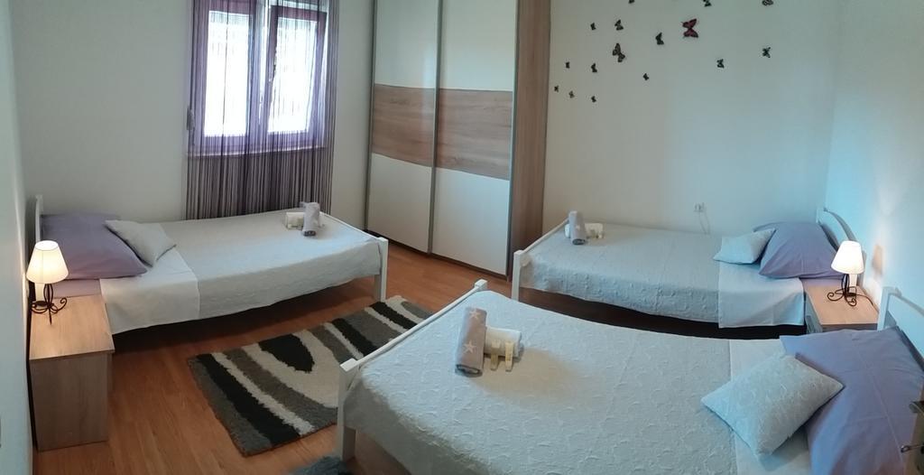 Apartment M&M With Private Pool Kucine Экстерьер фото